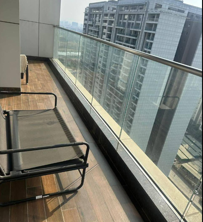 3 Beds and 3 Baths Flat for Sale in Pune