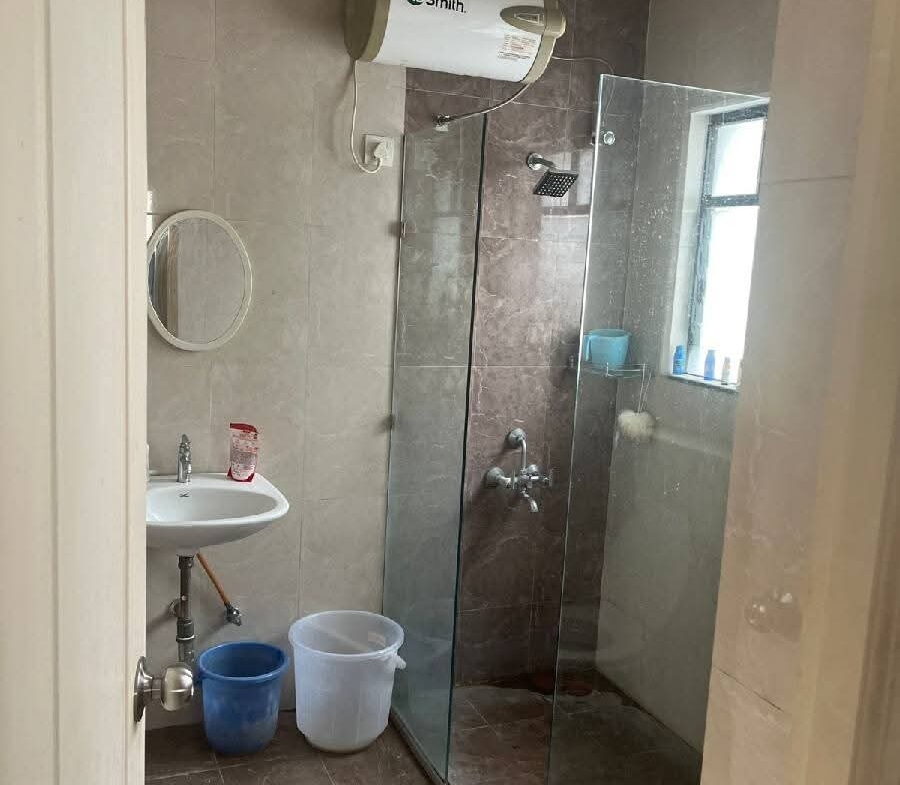 1 Bed and 1 Bath For Rent in Pune.
