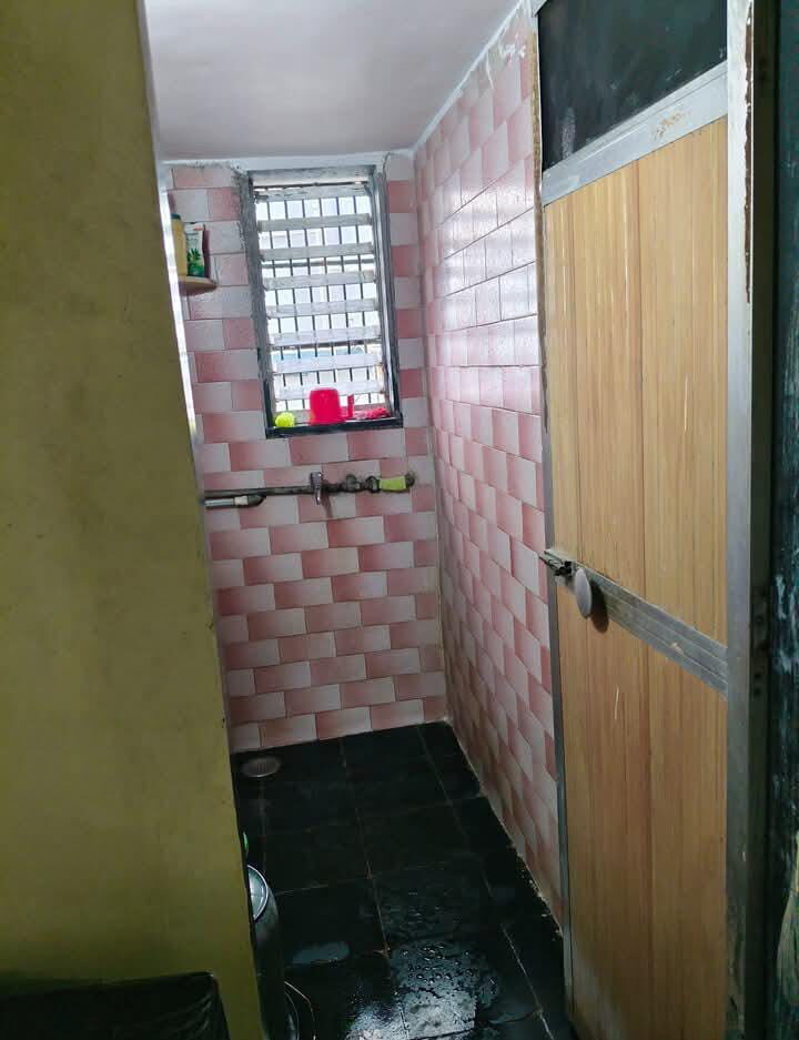 1 Bed and 1 Bath For Sale in Thane.