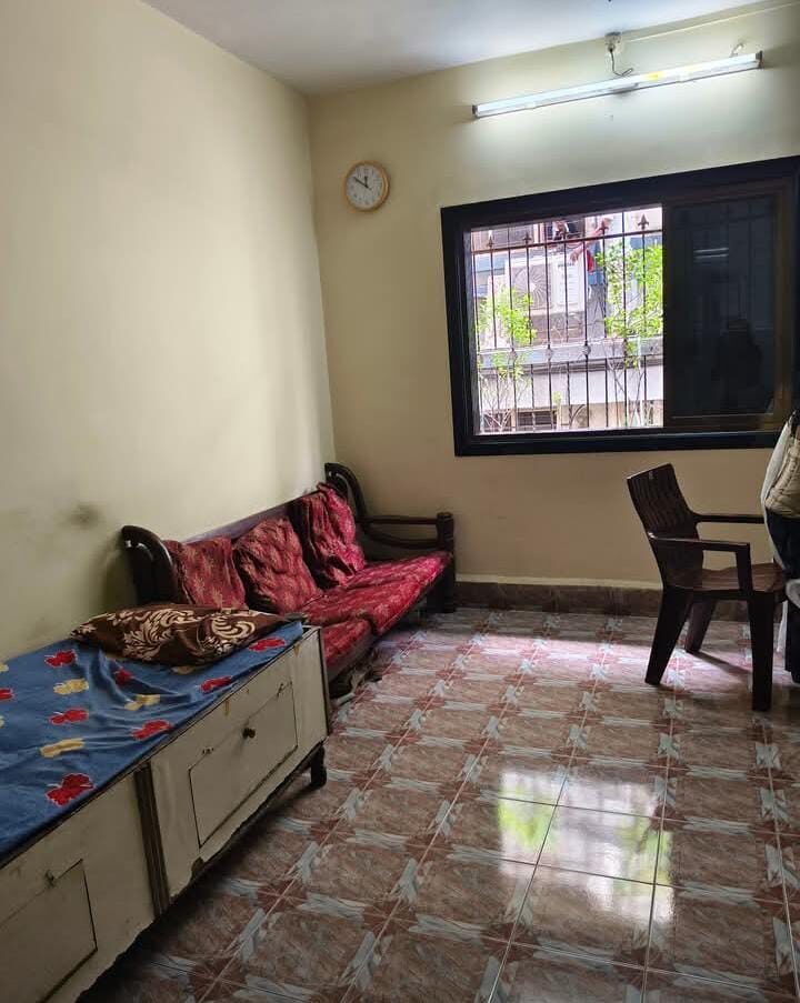 1 Bed and 1 Bath For Sale in Thane.