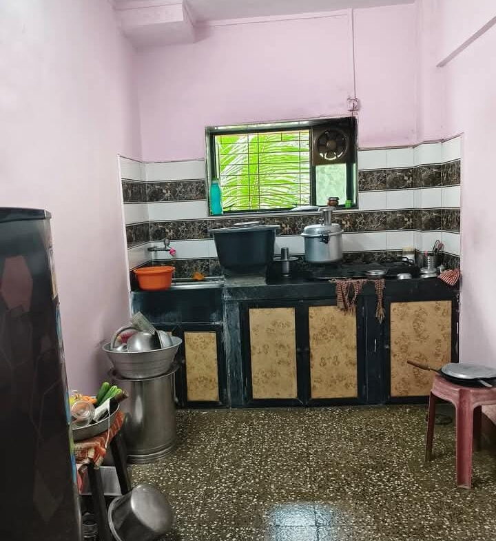 1 Bed and 1 Bath For Sale in Thane.