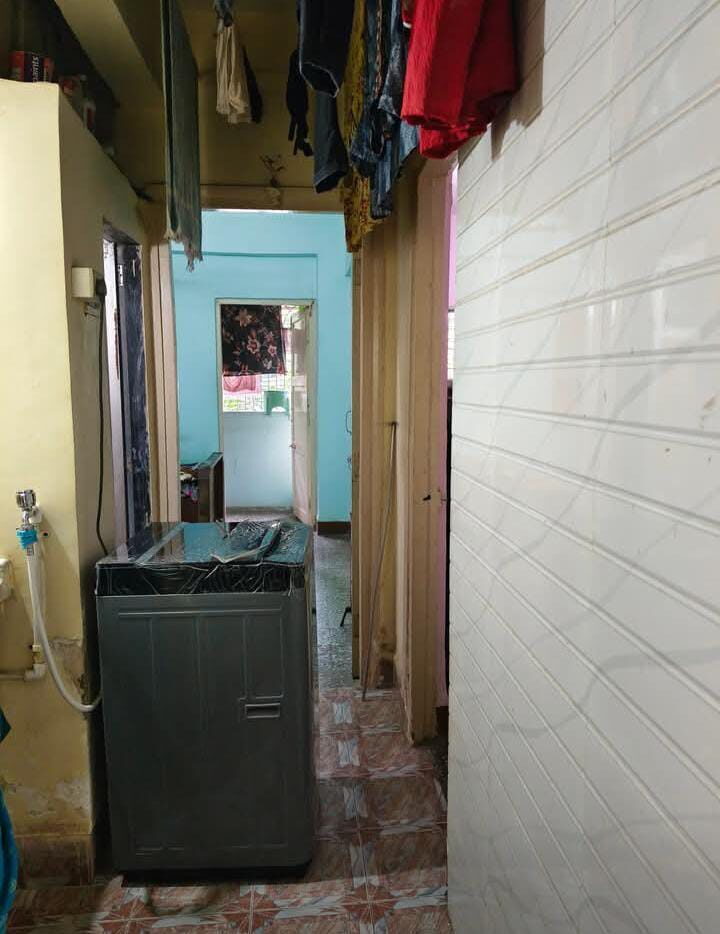 1 Bed and 1 Bath For Sale in Thane.