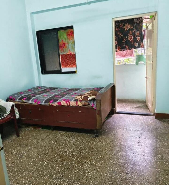 1 Bed and 1 Bath For Sale in Thane.