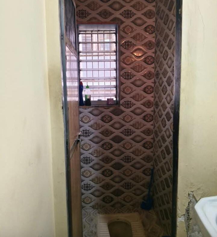 1 Bed and 1 Bath For Sale in Thane.