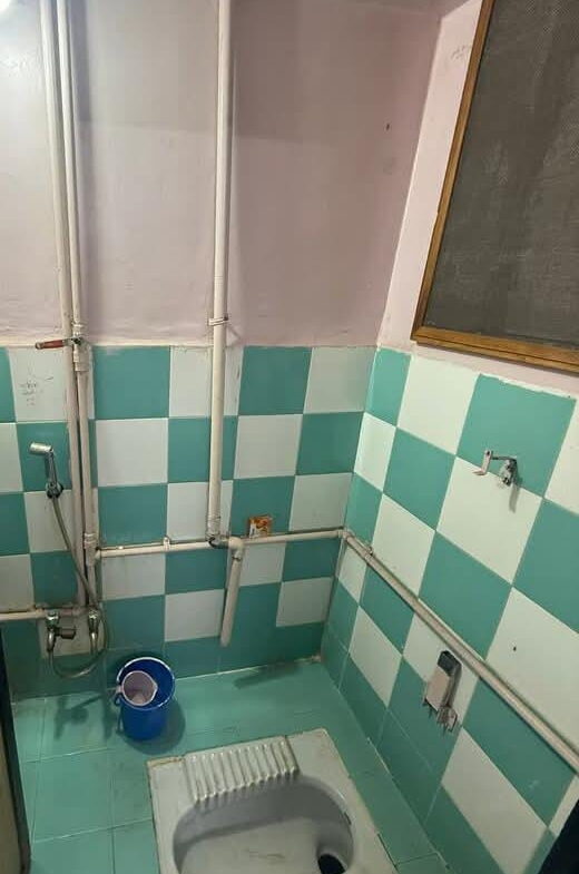 3 Beds and 3 Baths For Sale In Mumbai.