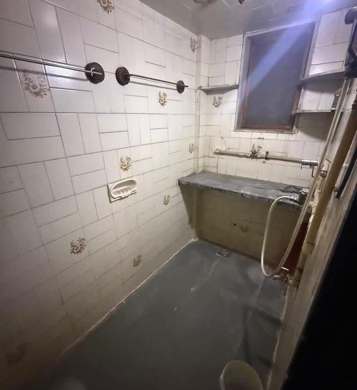 3 Beds and 3 Baths For Sale In Mumbai.
