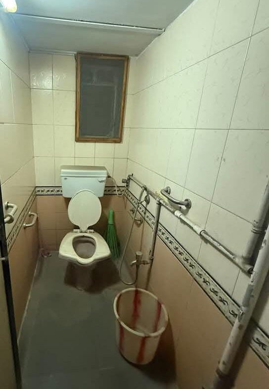 3 Beds and 3 Baths For Sale In Mumbai.