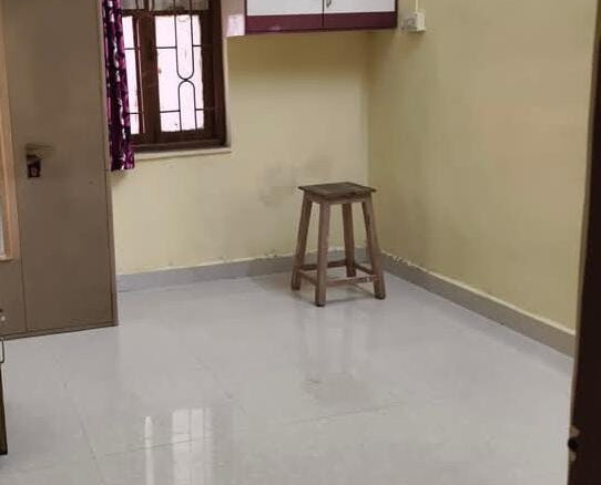 1 Bed and 1 Bath For Sale in Mumbai.