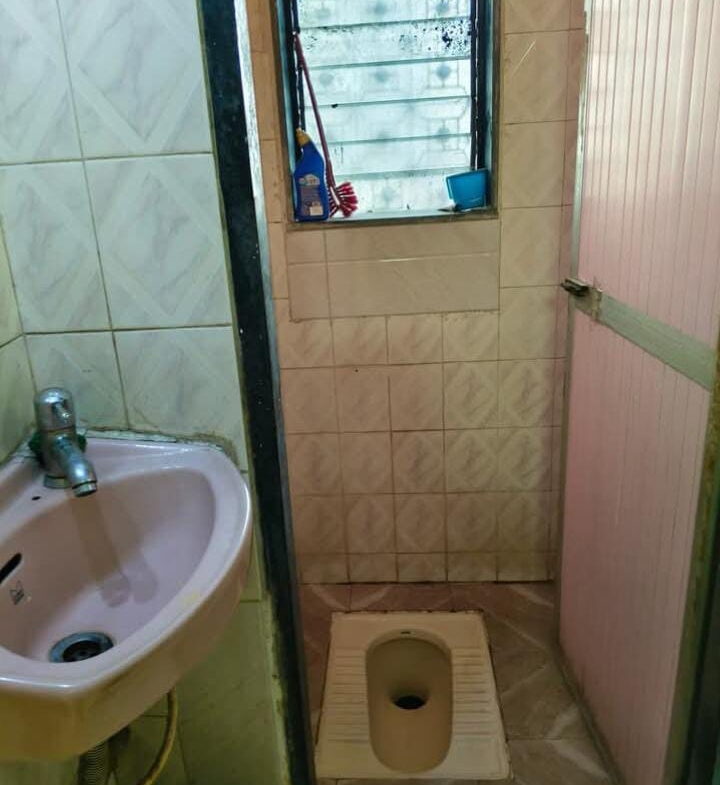 1 Bed and 1 Bath For Sale in Mumbai.