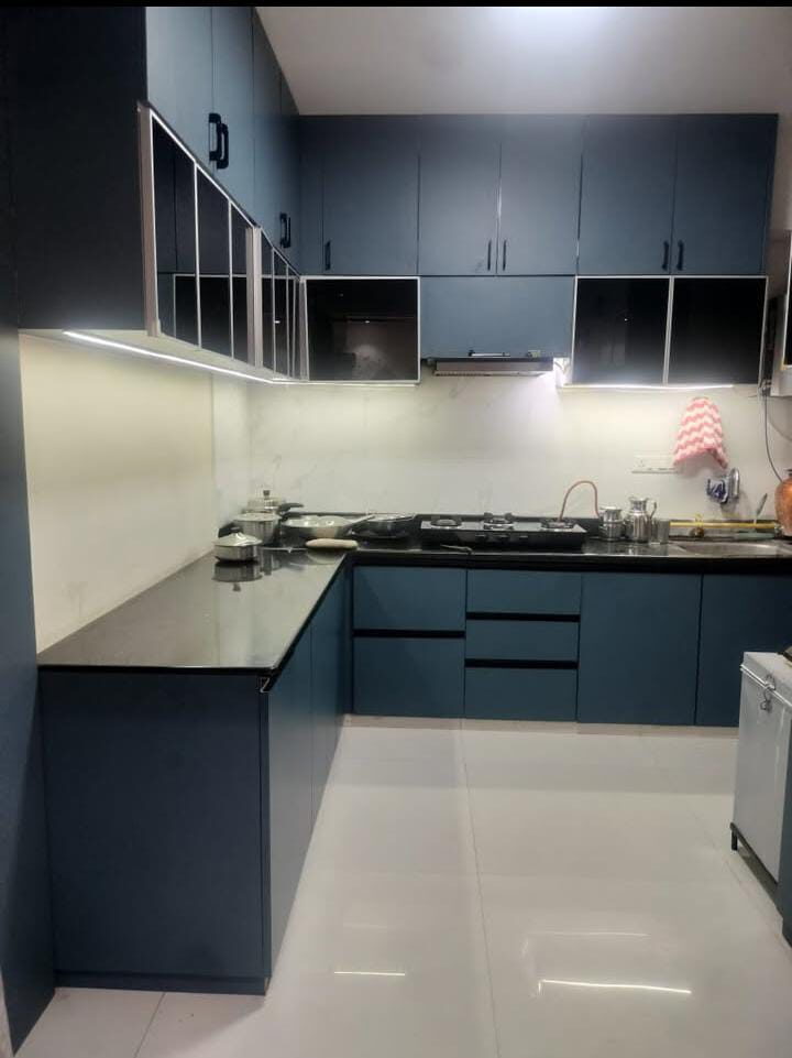 3 Beds and 3 Baths For Rent in Ahmedabad.