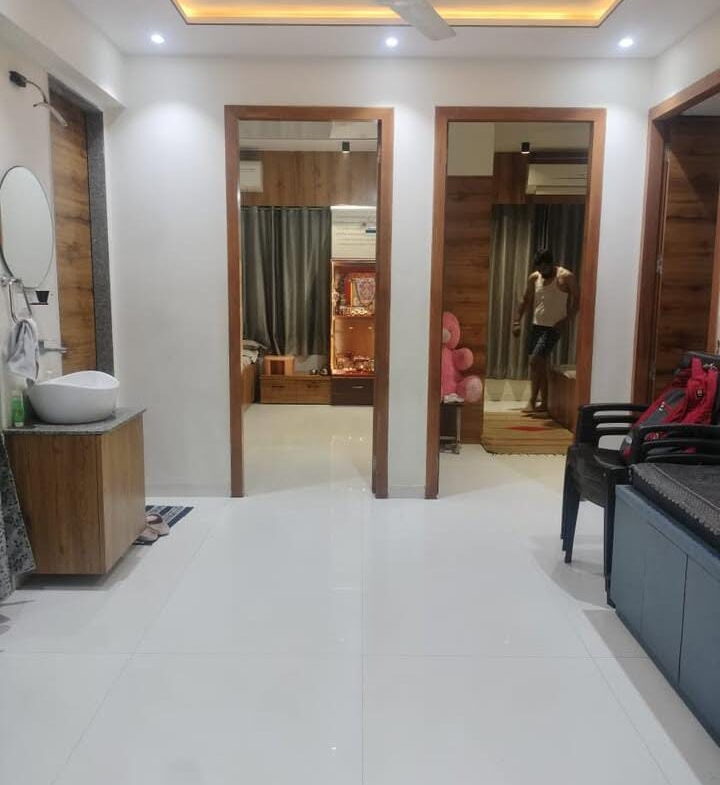 3 Beds and 3 Baths For Rent in Ahmedabad.