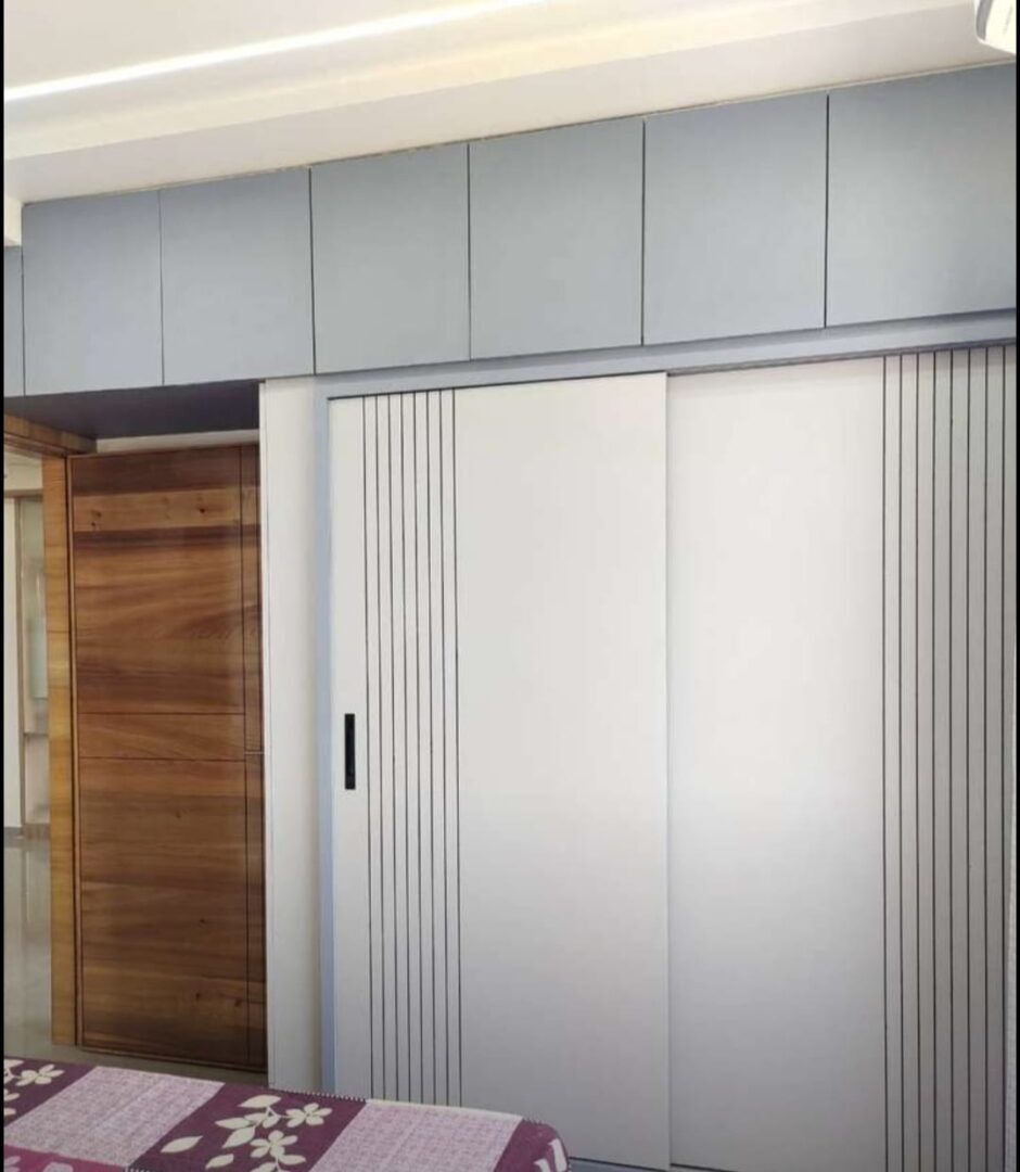 3 Beds and 3 Baths For Sale in Gandhinagar.