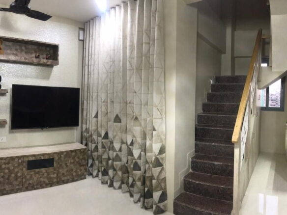 3 Beds and 3 Baths For Sale in Gandhinagar.