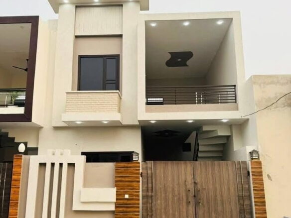 3 Beds and 3 Baths for Sale in Amritsar.