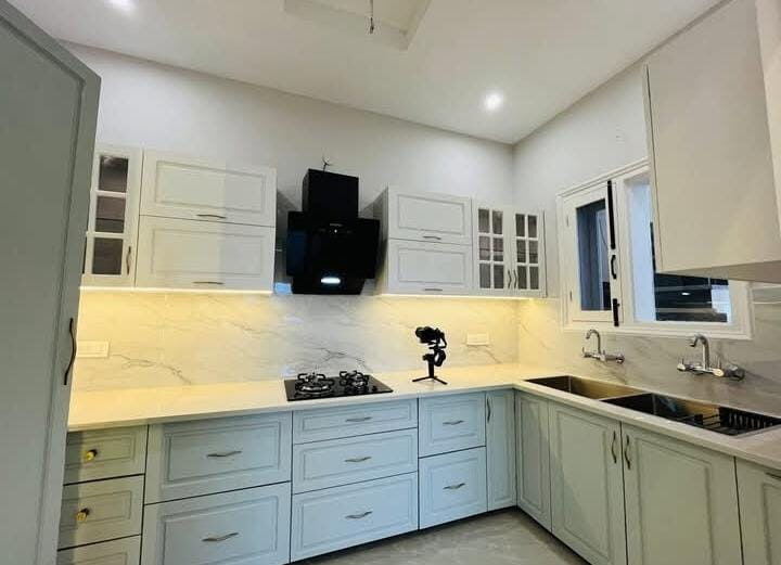 4 Beds and 4 Baths for Sale in Mohali.