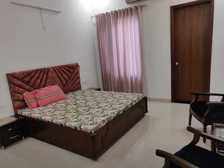 4 Beds and 4 Baths for Sale in Mohali.