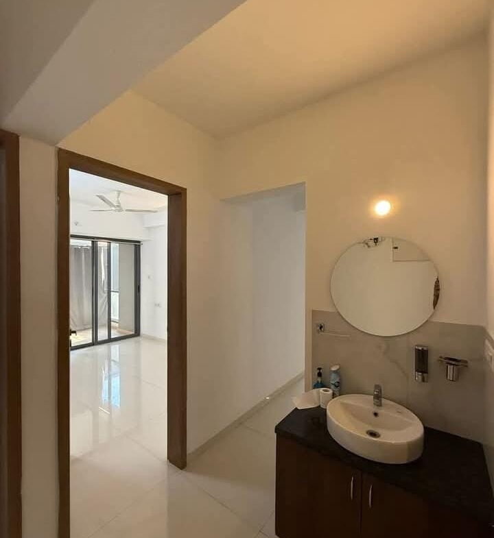 3 Beds and 3 Baths For Rent in Pune.