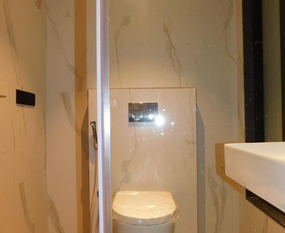 2 Beds and 2 Baths for Rent in Mumbai.