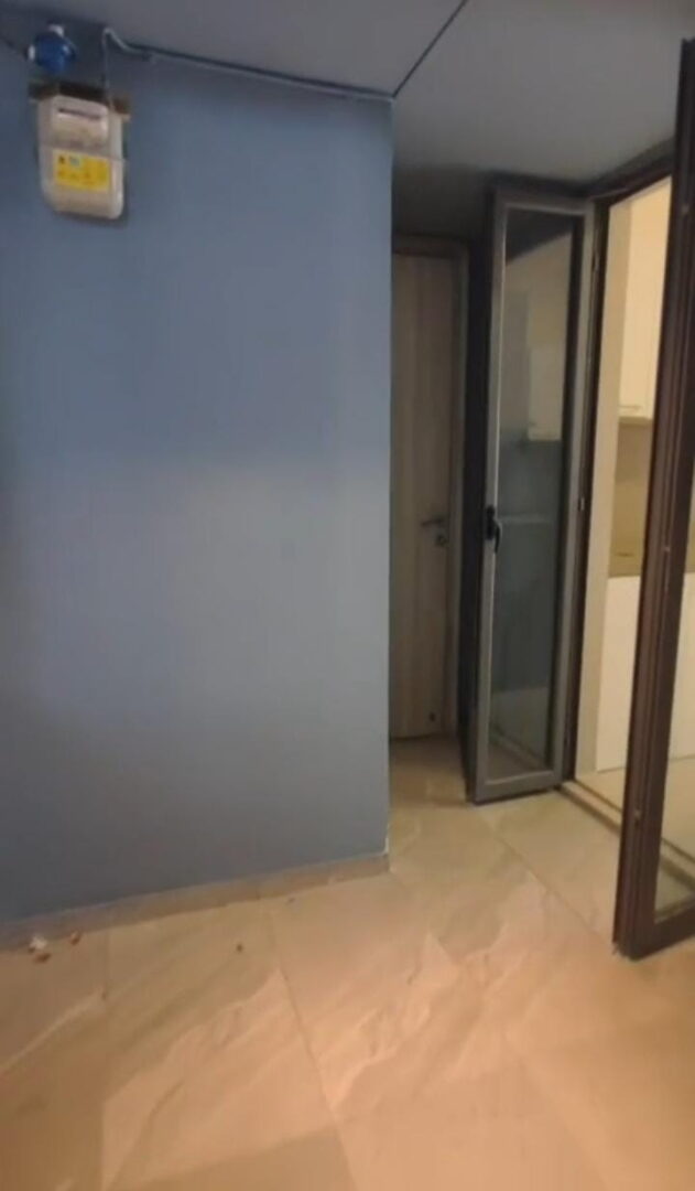 4 Beds and 4 Baths For Sale in Mumbai.