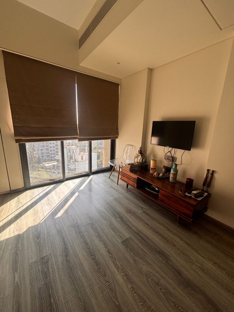 3 Beds and 3 Baths available For Rent in Mumbai.