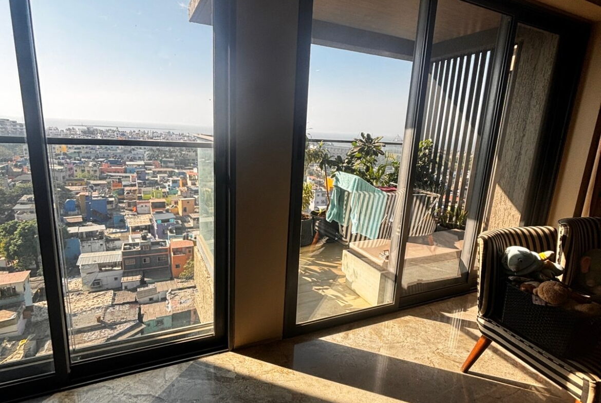 3 Beds and 3 Baths available For Rent in Mumbai.