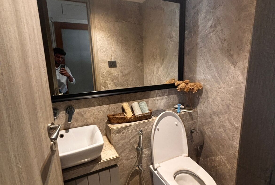 3 Beds and 3 Baths available For Rent in Mumbai.