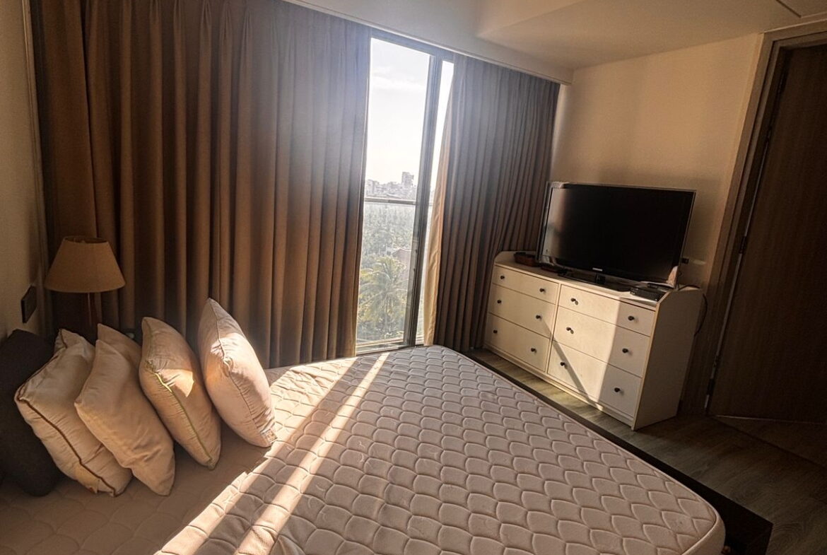 3 Beds and 3 Baths available For Rent in Mumbai.