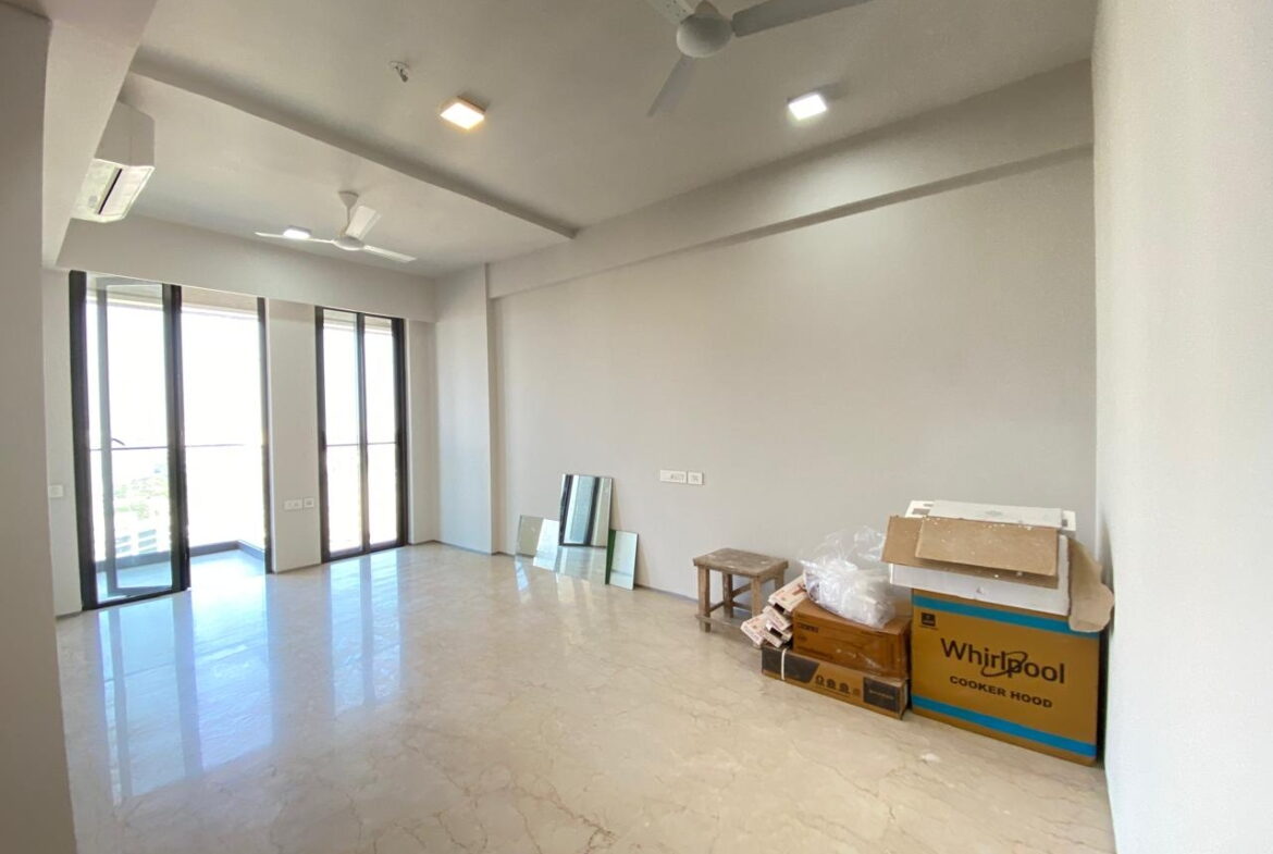 3 Beds and 3 Baths For Rent in Mumbai.