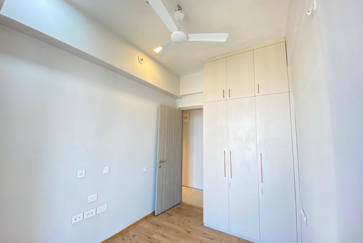 3 Beds and 3 Baths For Rent in Mumbai.