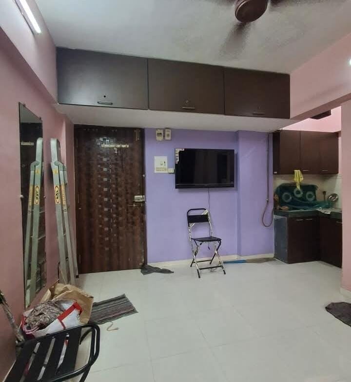 1 Room kitchen for Sale in Mumbai.