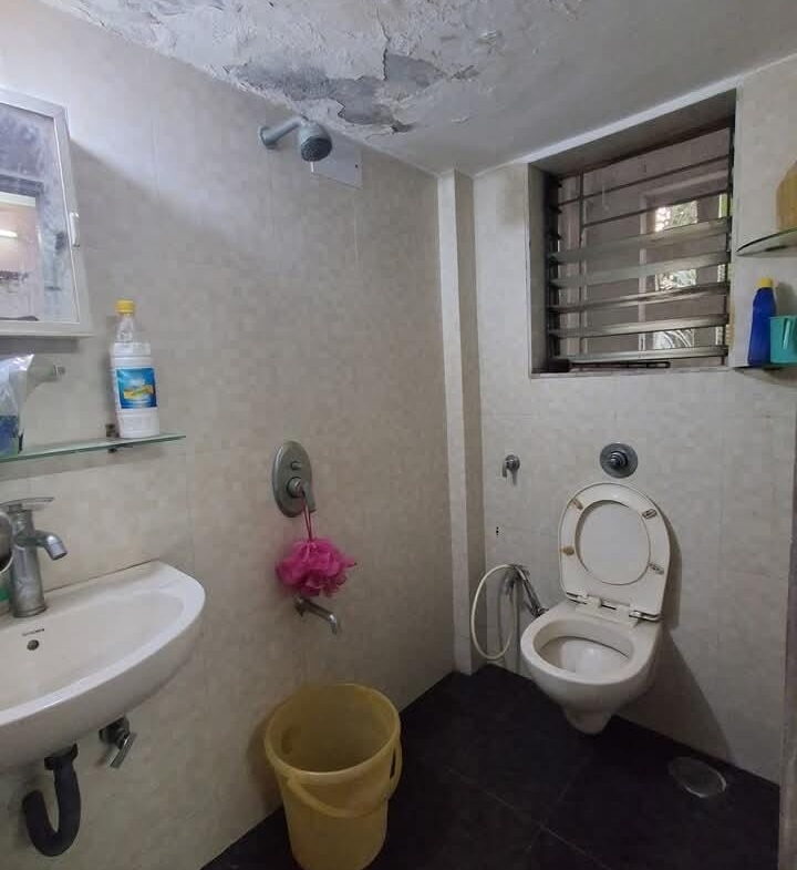 1 Room kitchen for Sale in Mumbai.