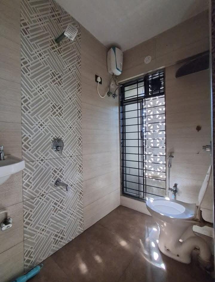 1 Bed and 1 Bath For Rent in Mumbai.