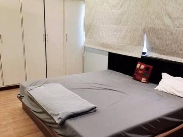 2 Beds And 2 Baths are available for Rent in Mumbai.
