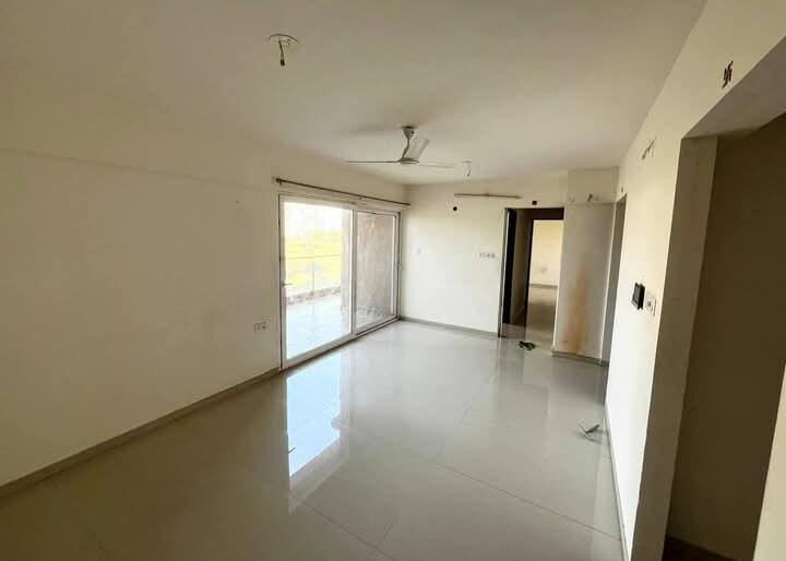 3 Beds and 3 Baths For Rent in Pune.