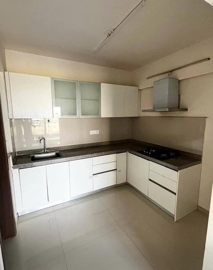 3 Beds and 3 Baths For Rent in Pune.