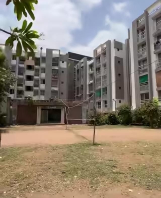 3 Beds and 3 Baths For Sale in Ahmedabad