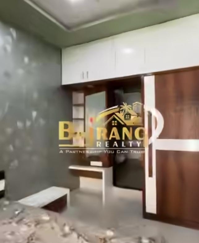 4 Beds and 4 Baths For Sale in Ahmedabad.