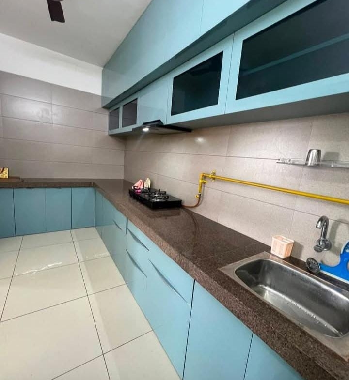 3 Beds and 3 Baths For Rent in Ahmedabad.