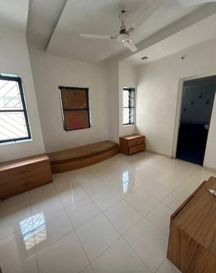 4 Beds 4 Baths For Rent in Ahmedabad.