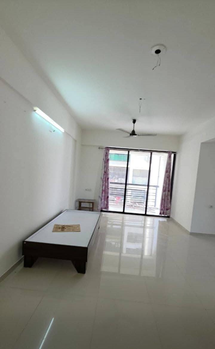 3 Beds and 3 Baths For Rent in Ahmedabad.