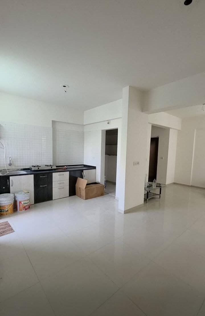 3 Beds and 3 Baths For Rent in Ahmedabad.