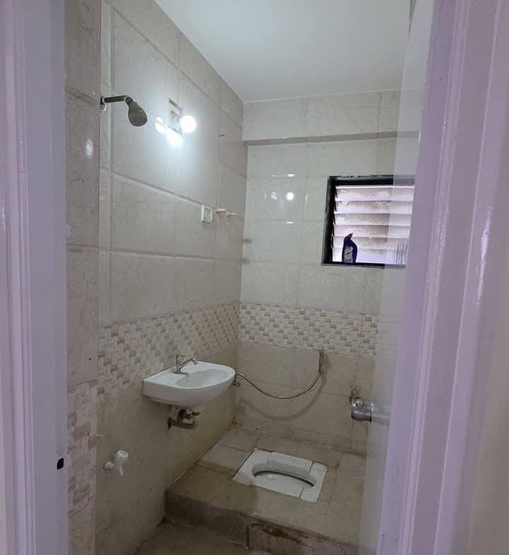 3 Beds and 3 Baths For Rent in Ahmedabad.