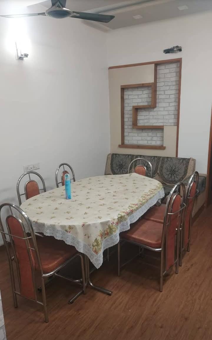 3 Beds and 3 Baths For Rent in Ahmedabad 
