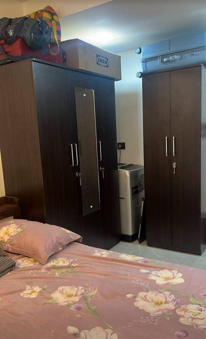 1 Room and kitchen For Rent in Mumbai.