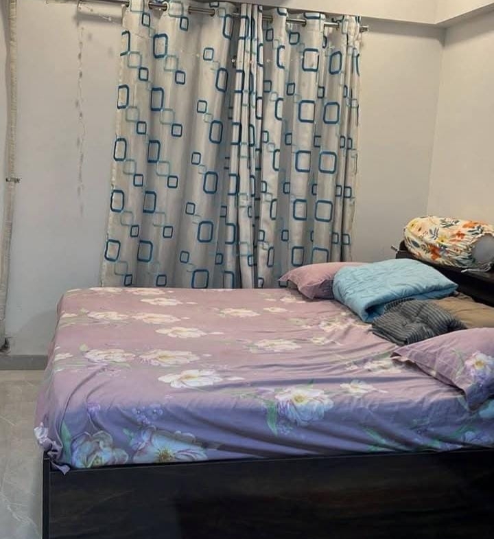 1 Room and kitchen For Rent in Mumbai.