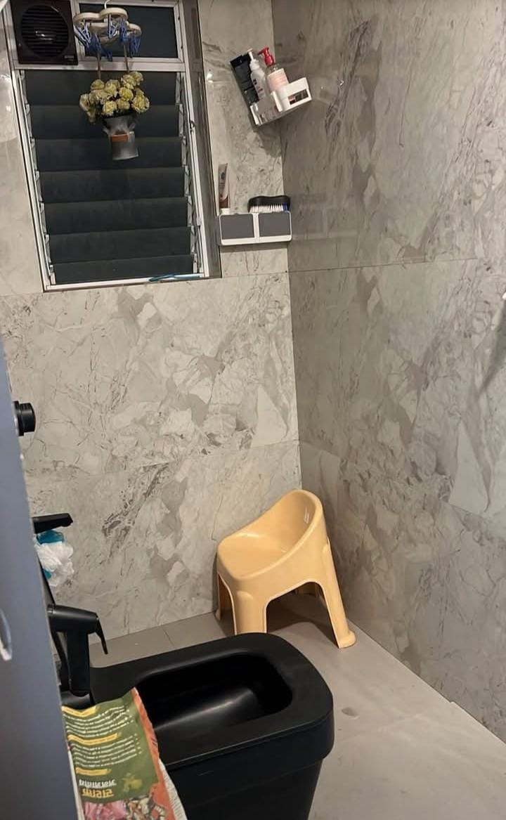 1 Room and kitchen For Rent in Mumbai.