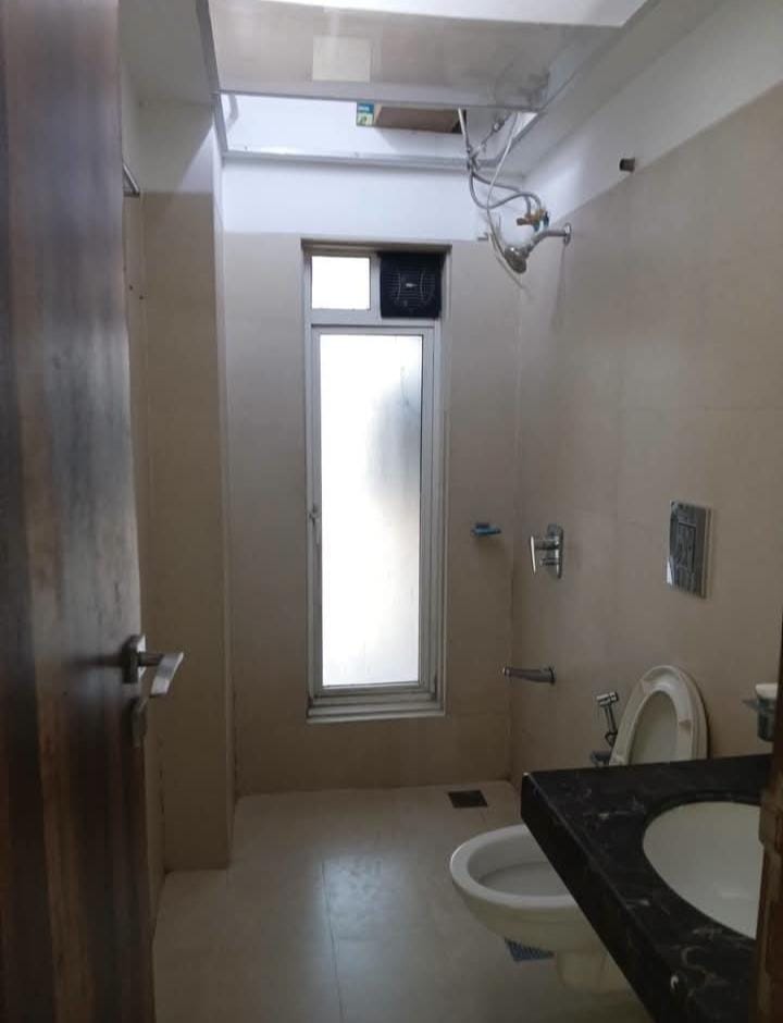 1 Bed and 1 Bath for Rent in Mumbai.