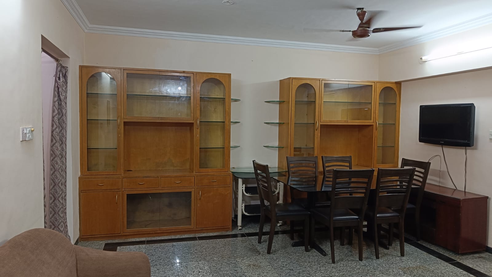 3 Beds and 3 Baths For Rent in Mumbai. 
