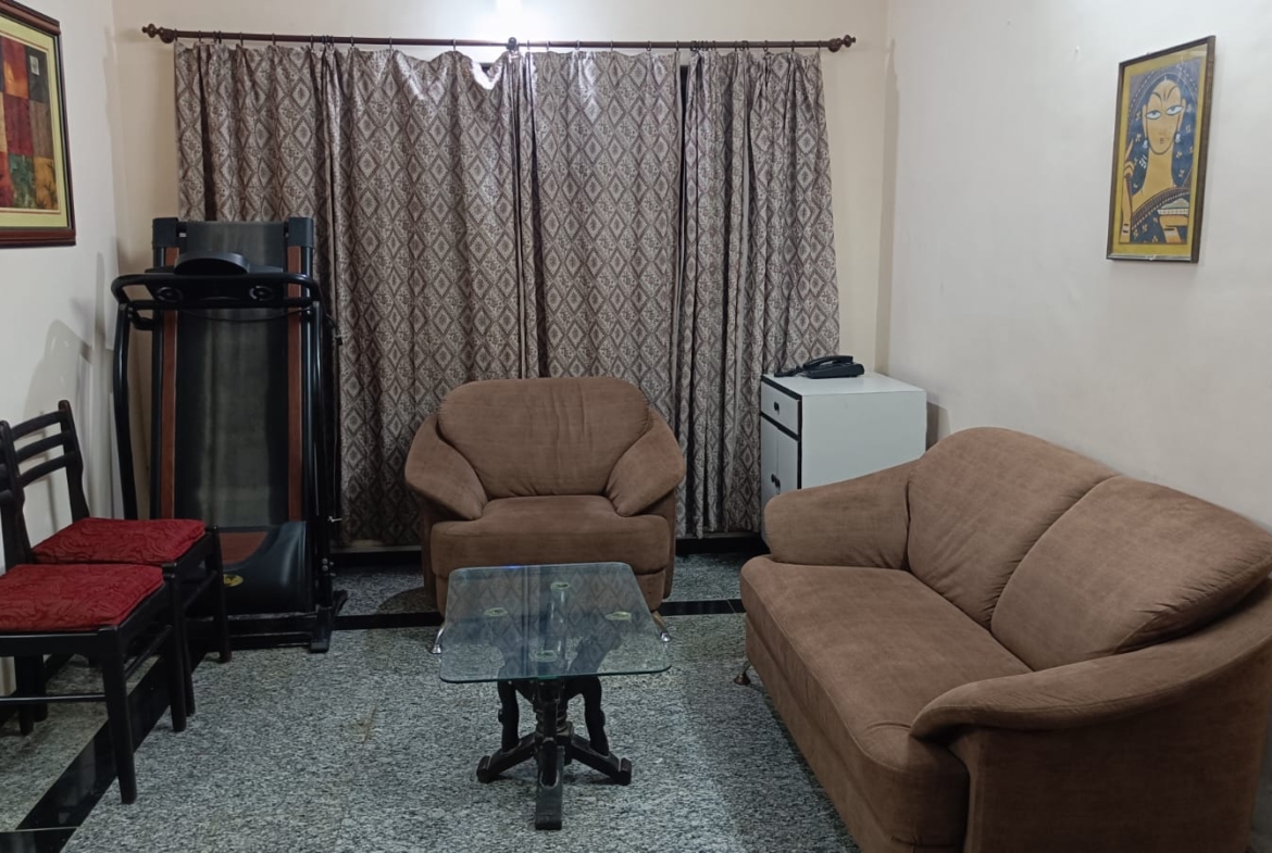 3 Beds and 3 Baths For Rent in Mumbai. 