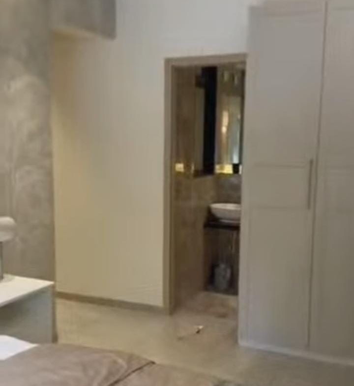 3 Beds and 3 Baths For Rent in Mumbai.